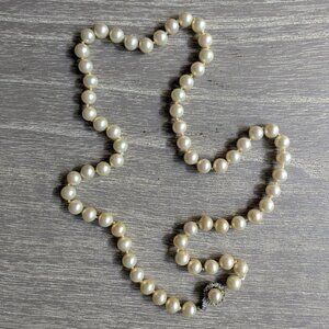Vintage Faux Pearl Necklace